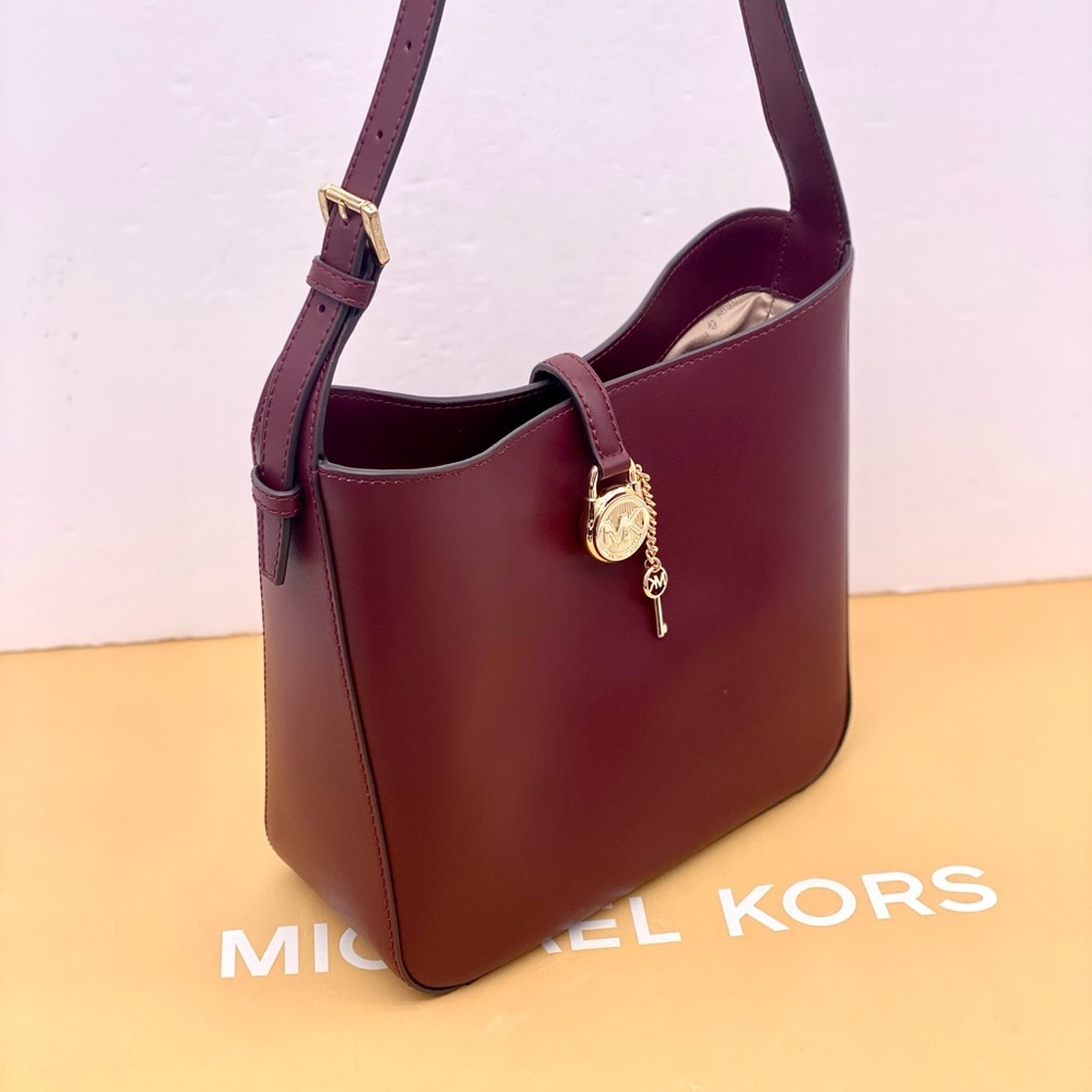 Michael Kors Lyra Shoulder Bucket Leather Bag Oxblood - Picture 3 of 10